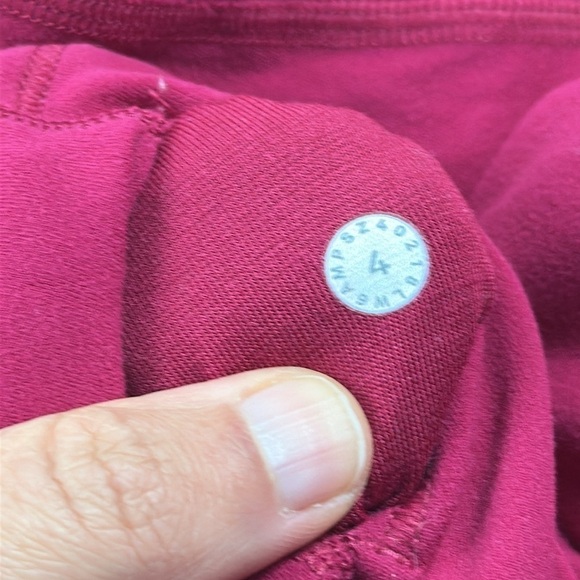 Lululemon Align Crop *21" Ruby Red - Picture 4 of 4